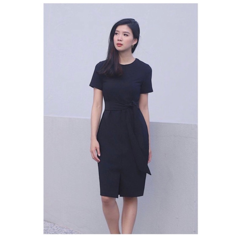 Elegant Waist Tie Black Dress